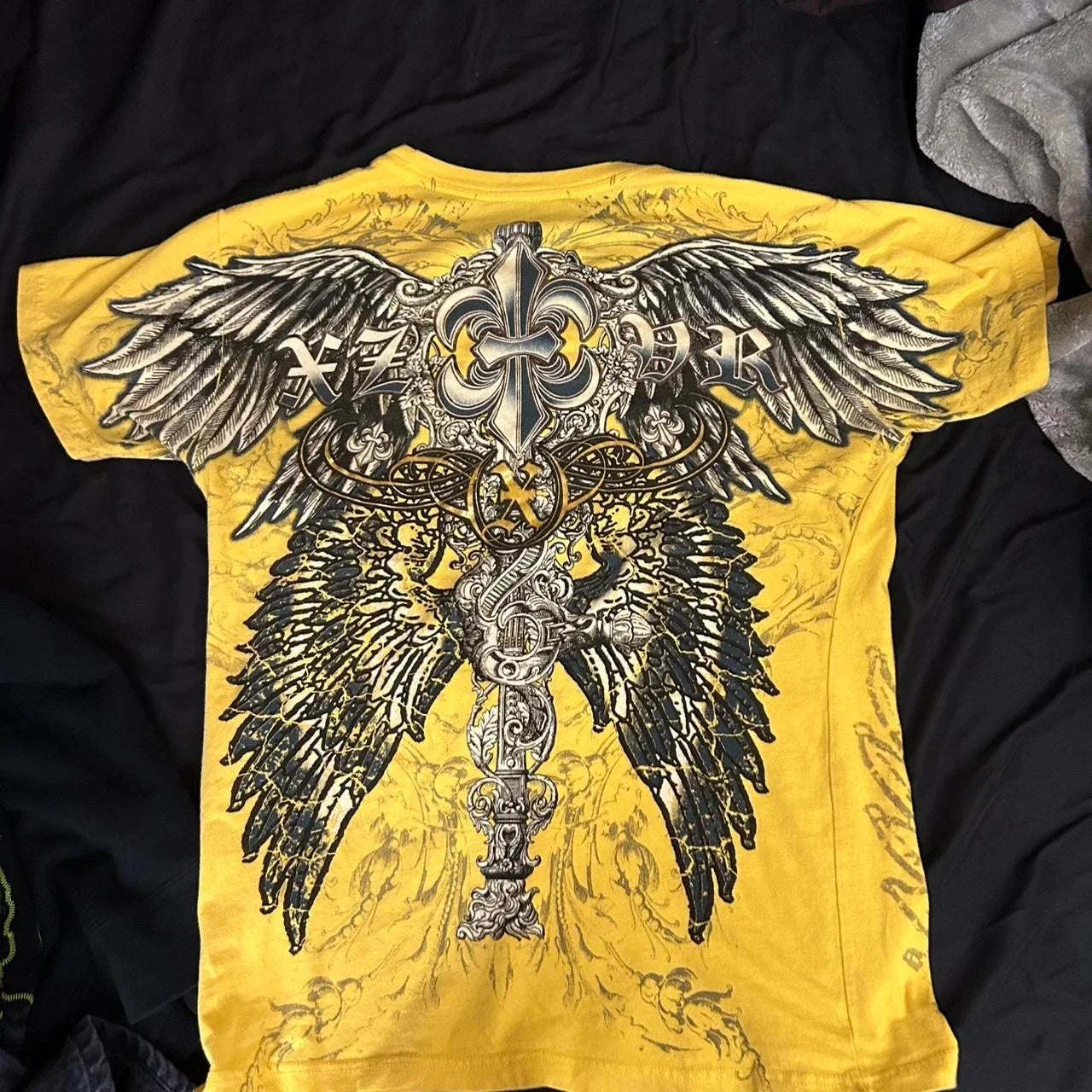 Retro Xtreme Angel Wing Men Yellow Short