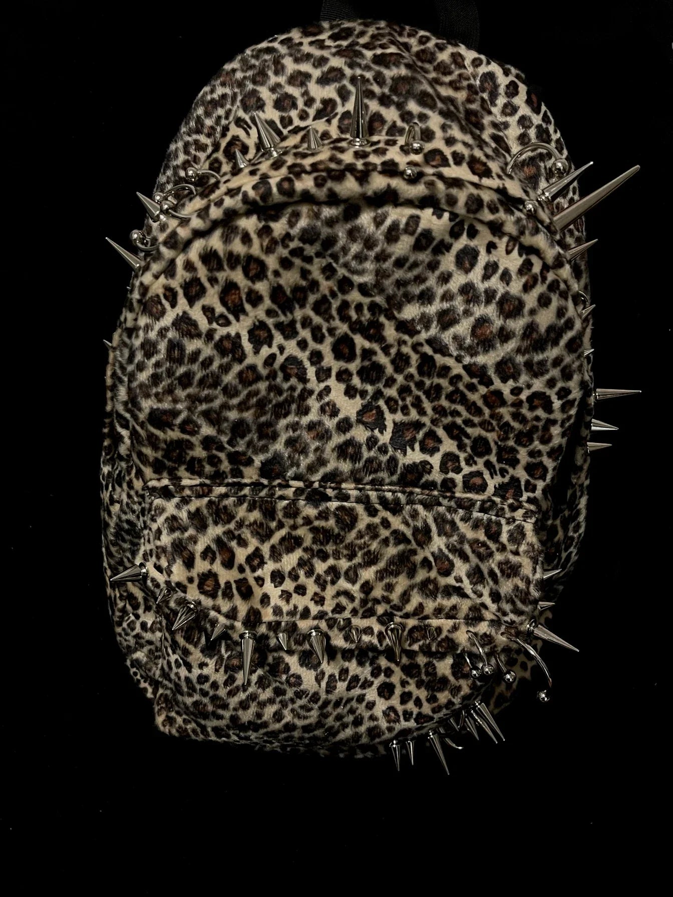 Leo Backpack Spikes